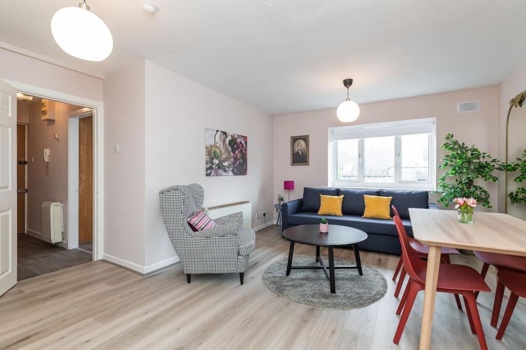 Fully Refurb Drogheda Apt5 2Nd Floor Extérieur photo
